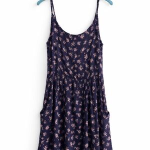 Forever 21+ Navy Floral Dress – 2X (Pockets!)